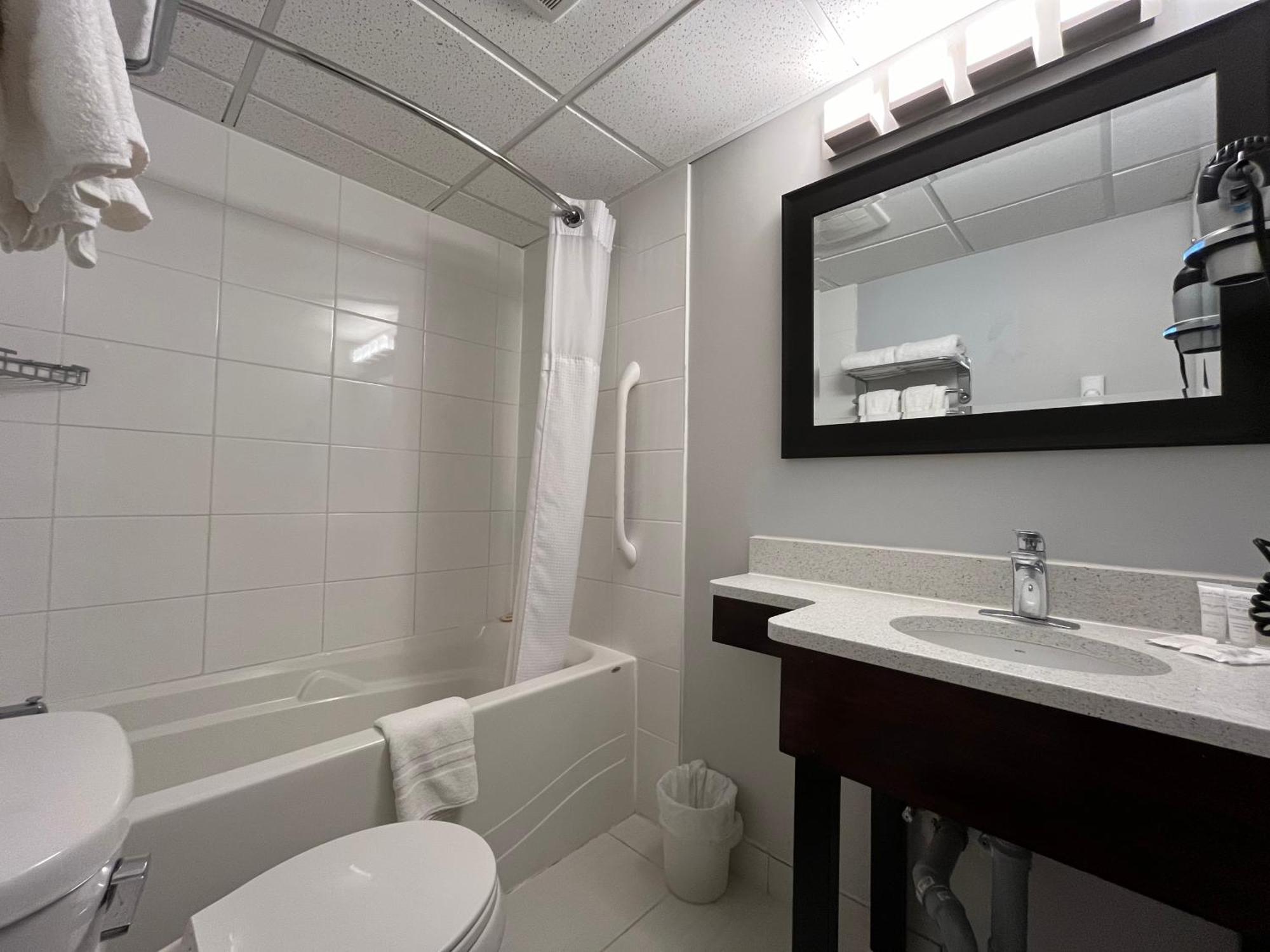 Le Voyageur Inn Mattawa 외부 사진