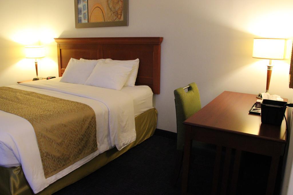 Le Voyageur Inn Mattawa 외부 사진